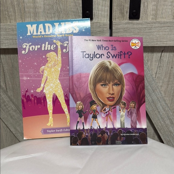 Other - Who Is Taylor Swift? Kids Book